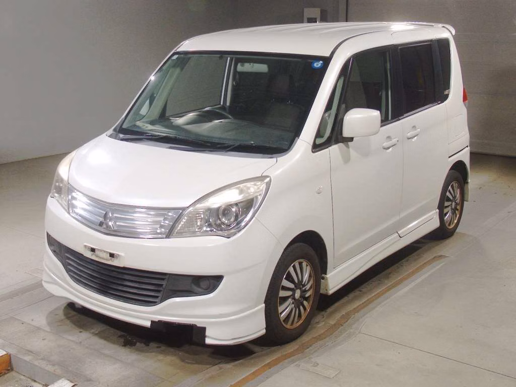 MITSUBISHI DELICA D:2