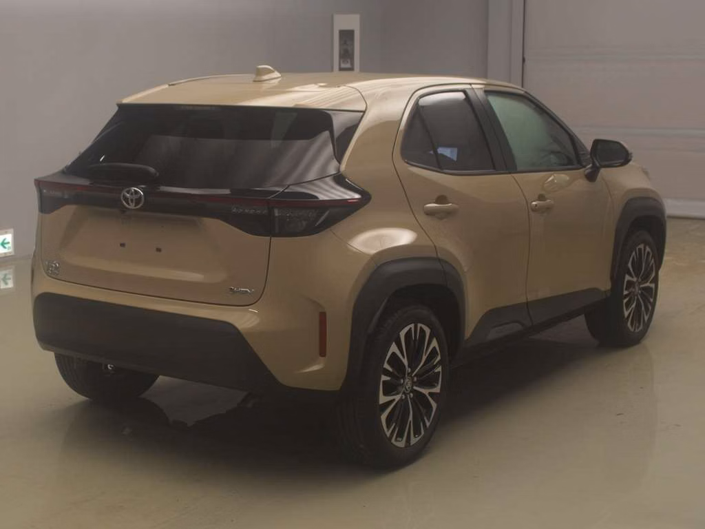 TOYOTA YARIS CROSS