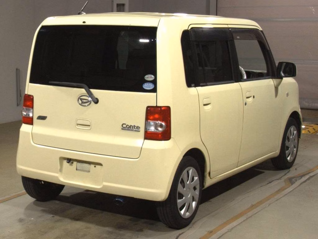DAIHATSU MOVE CONTE