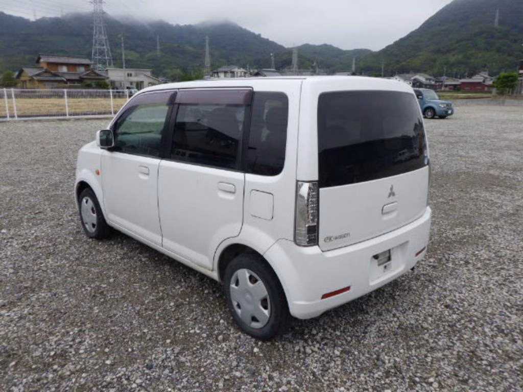MITSUBISHI EK WAGON
