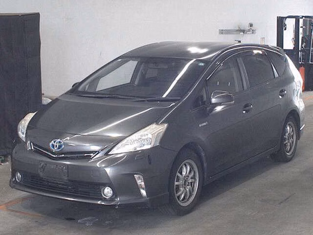TOYOTA PRIUS ALPHA