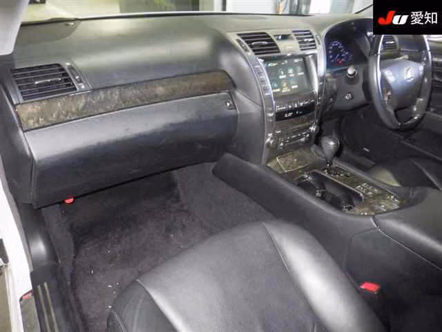 LEXUS LS460