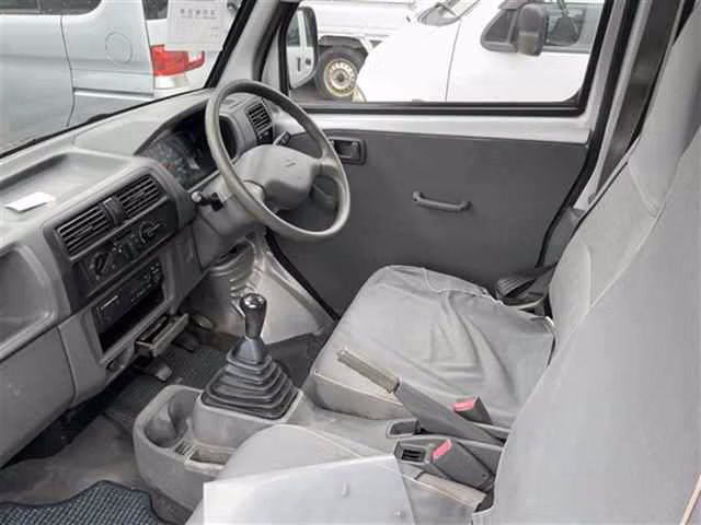 MITSUBISHI MINICAB