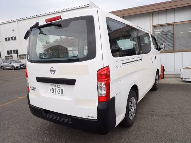 NISSAN NV350 CARAVAN