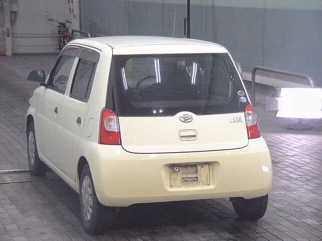 DAIHATSU ESSE
