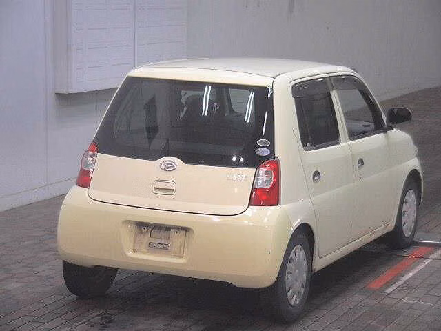 DAIHATSU ESSE