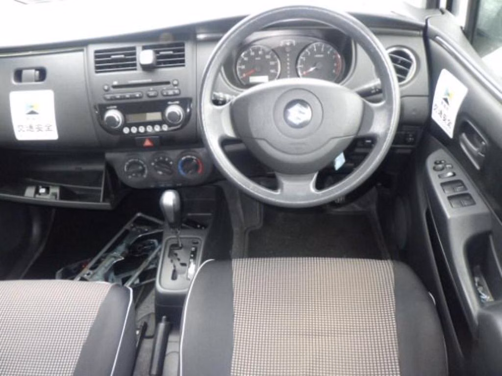 SUZUKI CERVO
