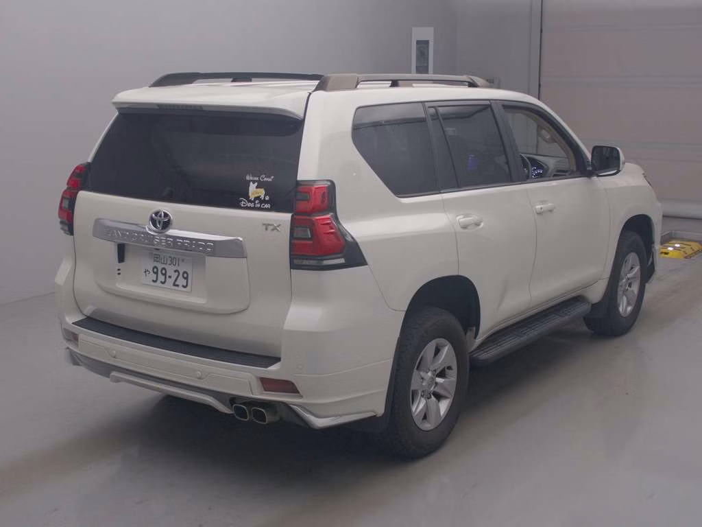 TOYOTA LAND CRUISER PRADO