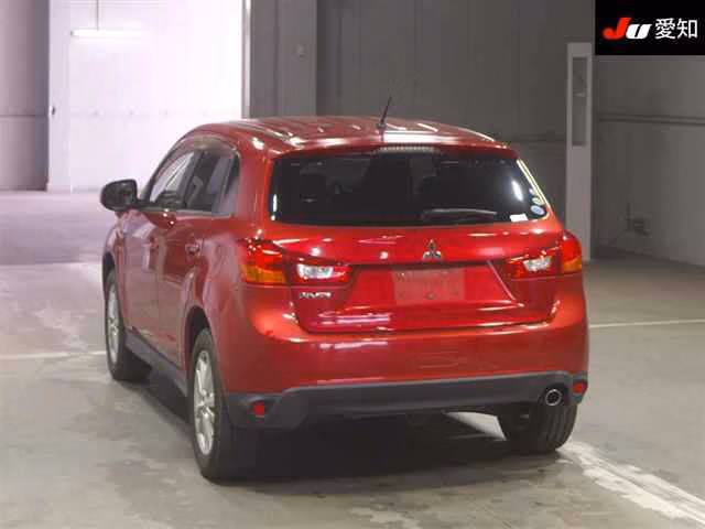 MITSUBISHI RVR