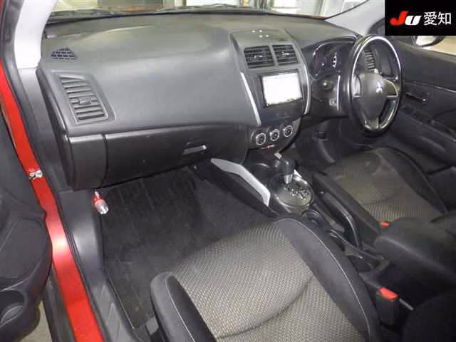 MITSUBISHI RVR
