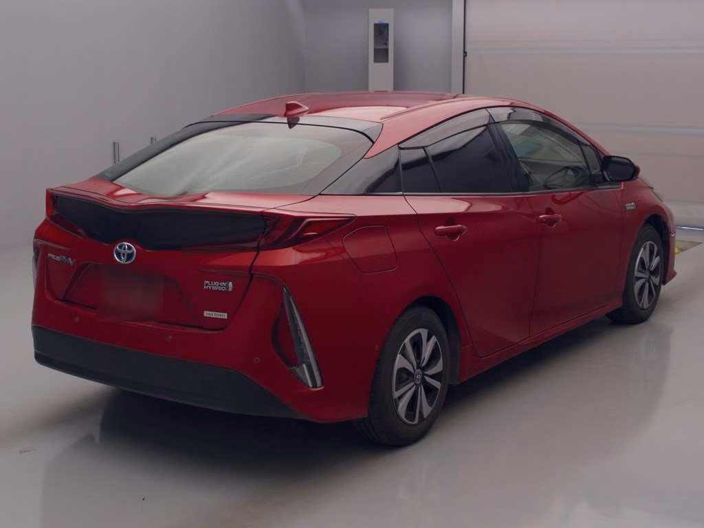TOYOTA PRIUS PHV
