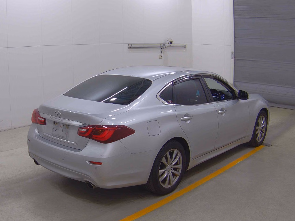 NISSAN FUGA