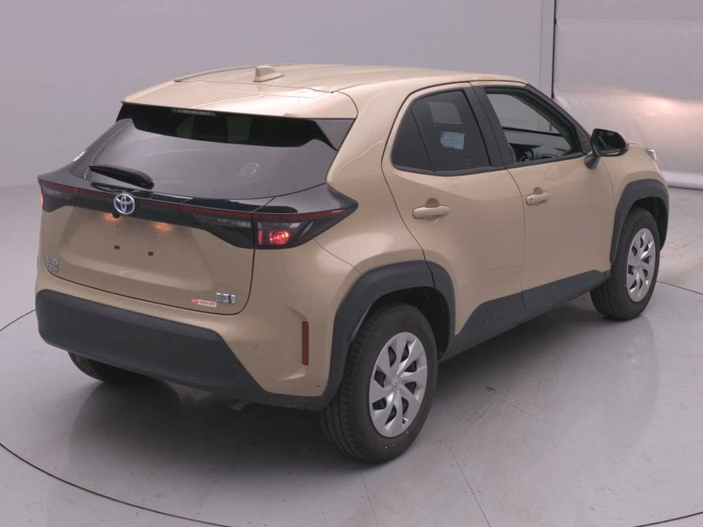 TOYOTA YARIS CROSS