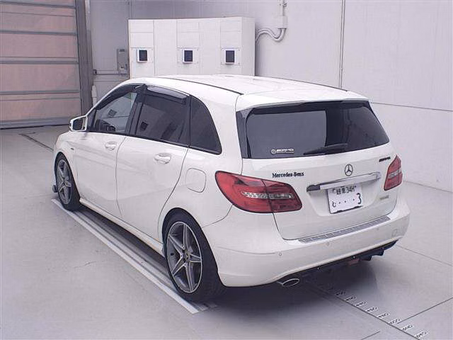 MERCEDES-BENZ B-CLASS