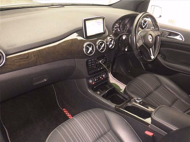 MERCEDES-BENZ B-CLASS