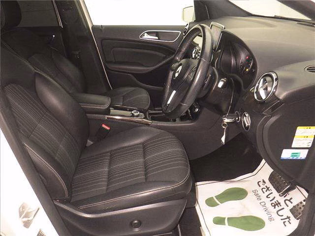 MERCEDES-BENZ B-CLASS