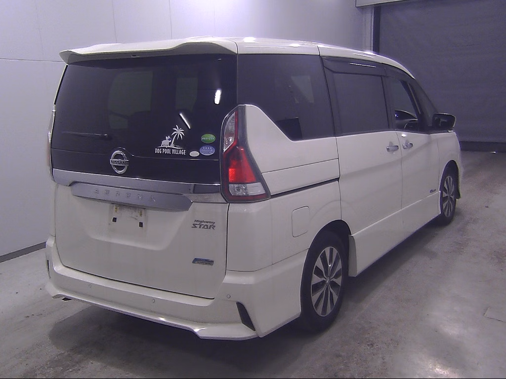 NISSAN SERENA