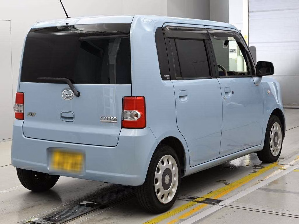 DAIHATSU MOVE CONTE