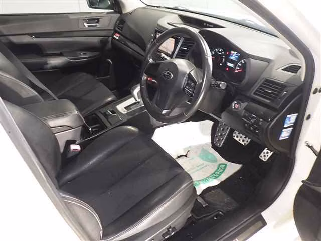 SUBARU LEGACY