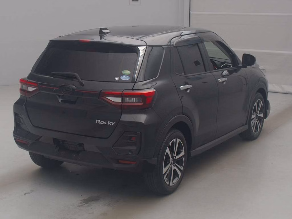 DAIHATSU ROCKY