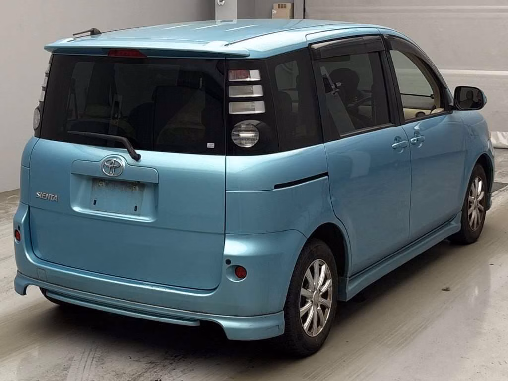 TOYOTA SIENTA