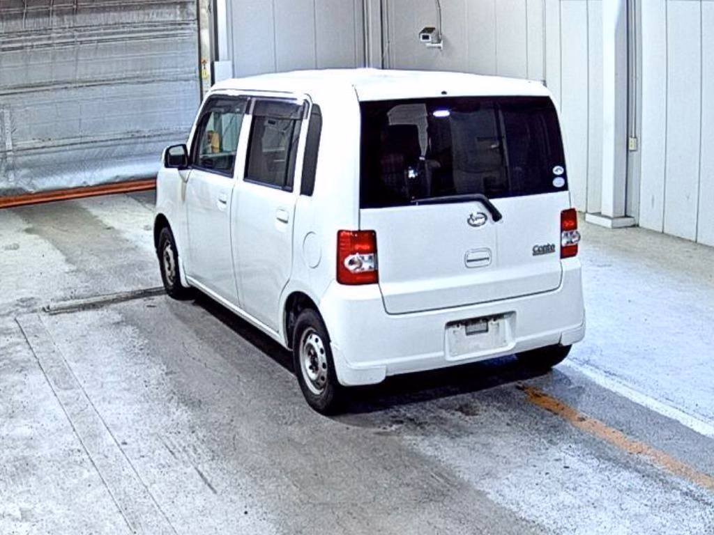 DAIHATSU MOVE CONTE