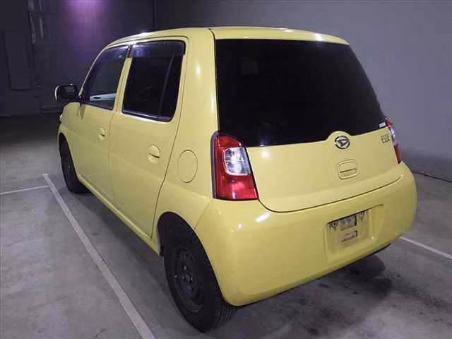 DAIHATSU ESSE