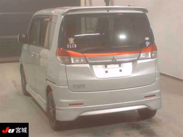 MITSUBISHI DELICA D:2