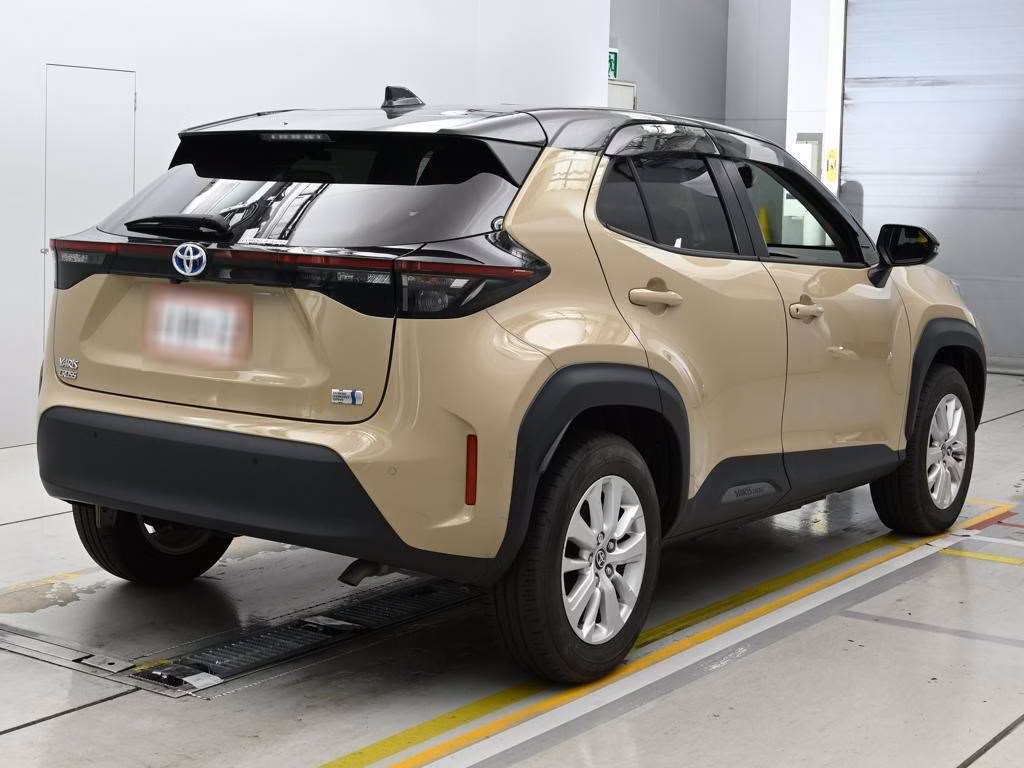 TOYOTA YARIS CROSS