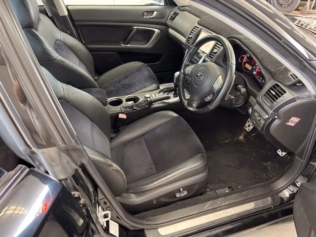 SUBARU LEGACY
