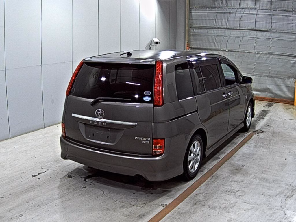 TOYOTA ISIS
