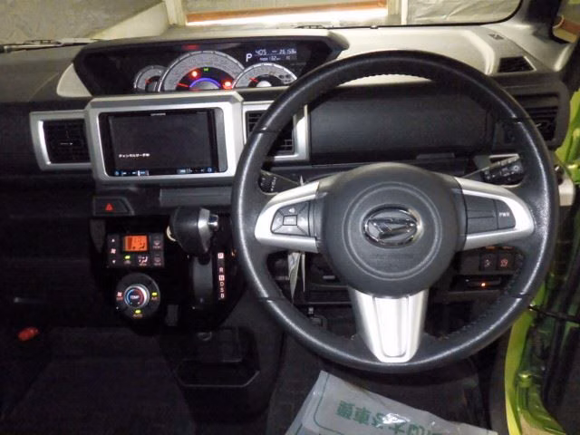 DAIHATSU WAKE