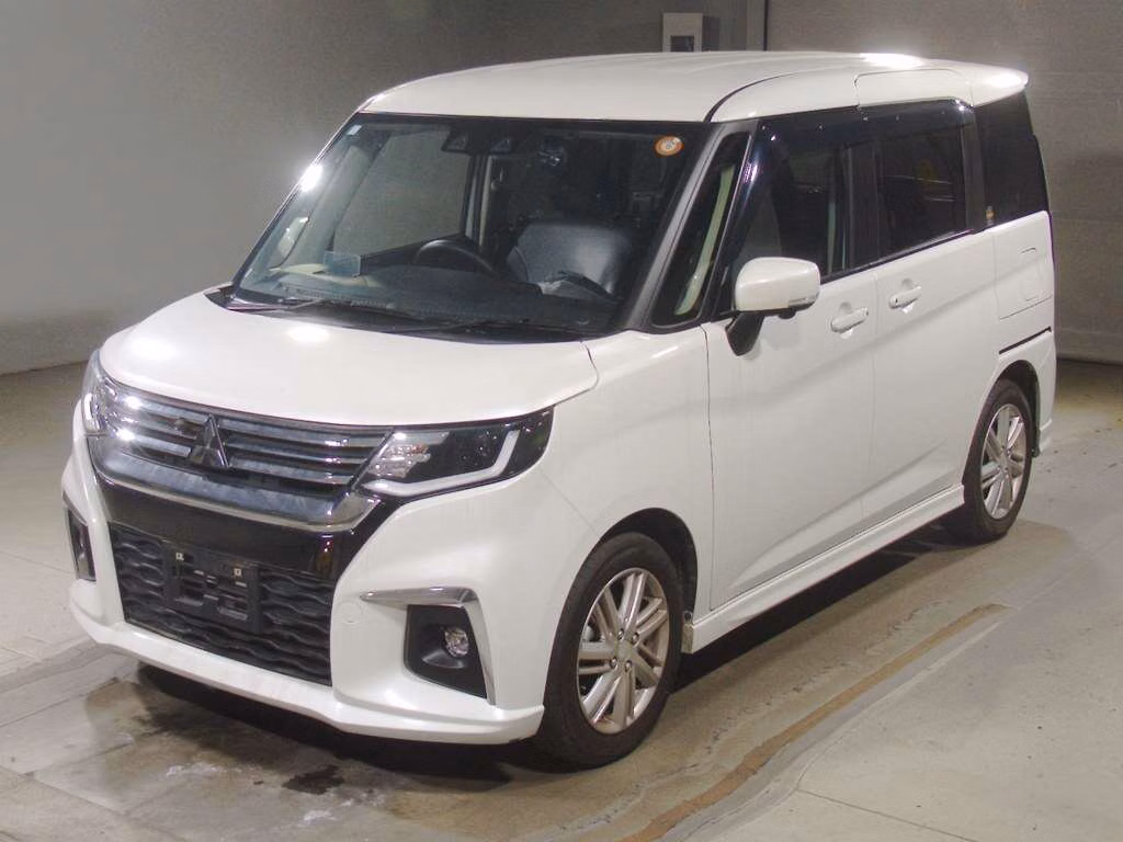 MITSUBISHI DELICA D:2