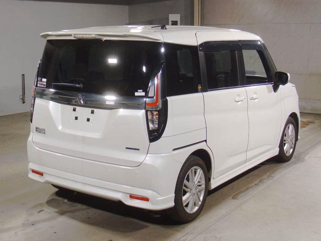 MITSUBISHI DELICA D:2