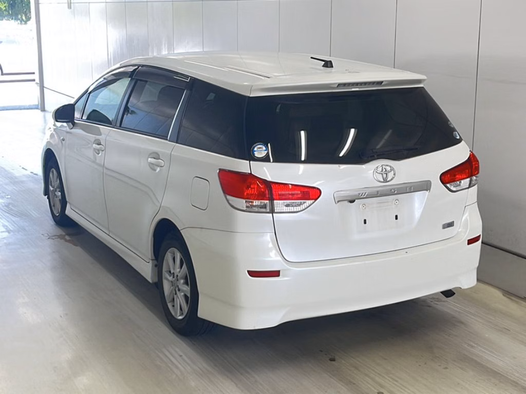 TOYOTA WISH