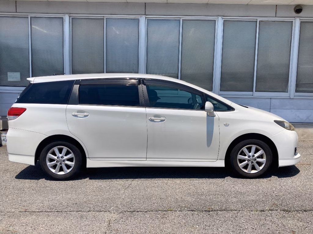 TOYOTA WISH