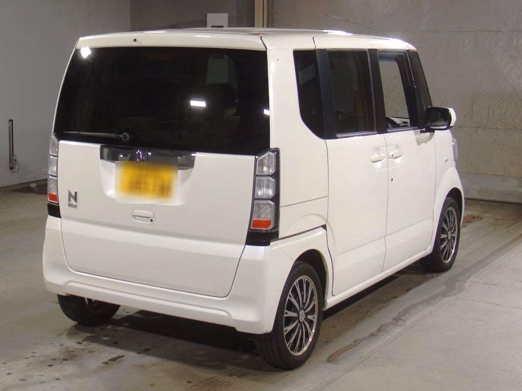 HONDA N-BOX