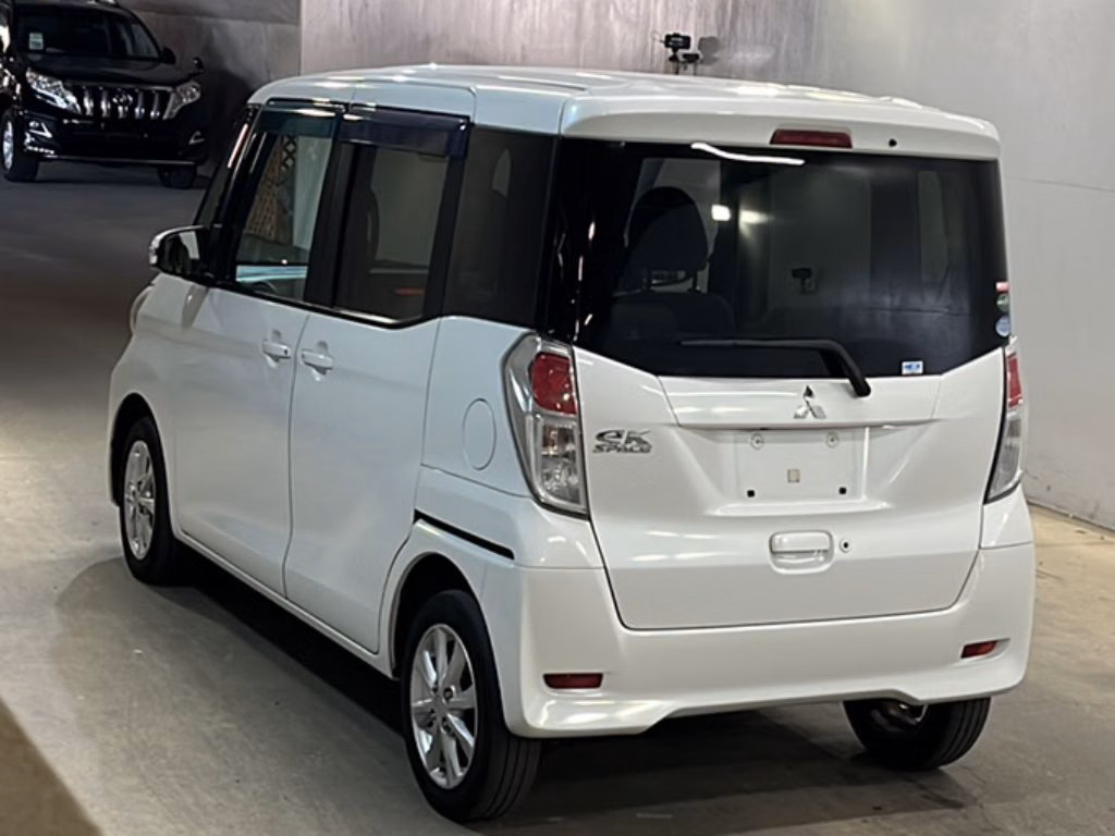 MITSUBISHI EK SPACE
