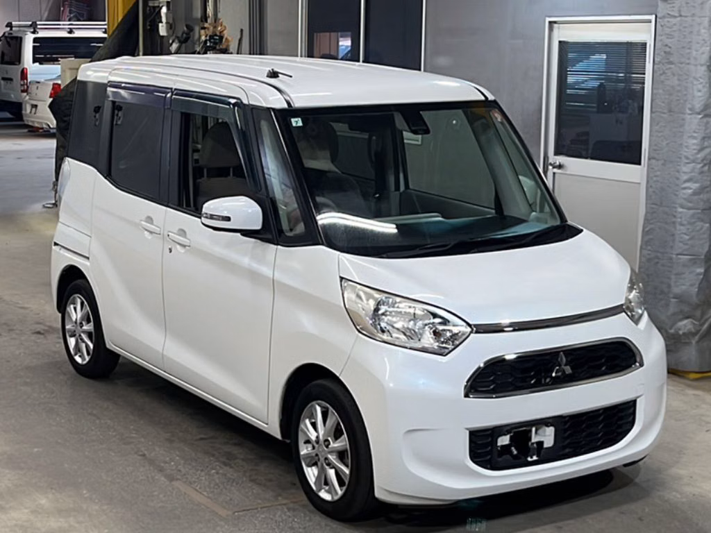 MITSUBISHI EK SPACE