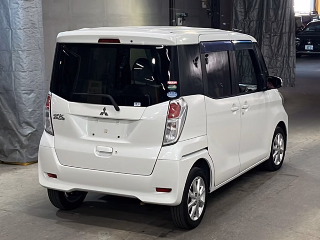 MITSUBISHI EK SPACE