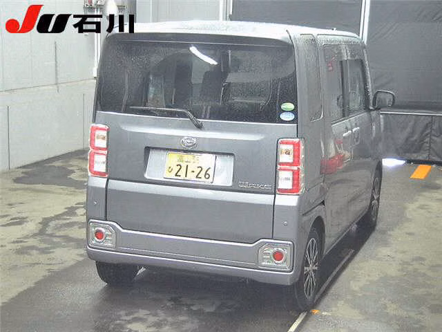DAIHATSU WAKE