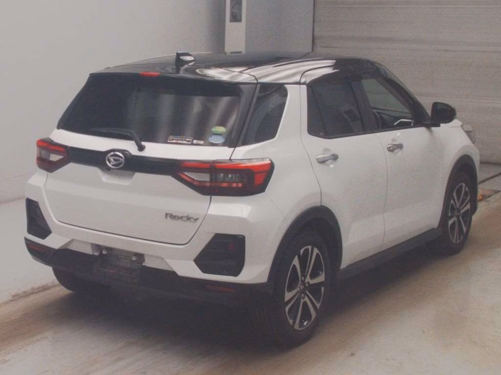 DAIHATSU ROCKY
