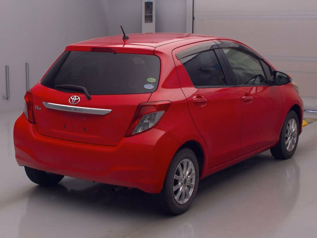 TOYOTA VITZ