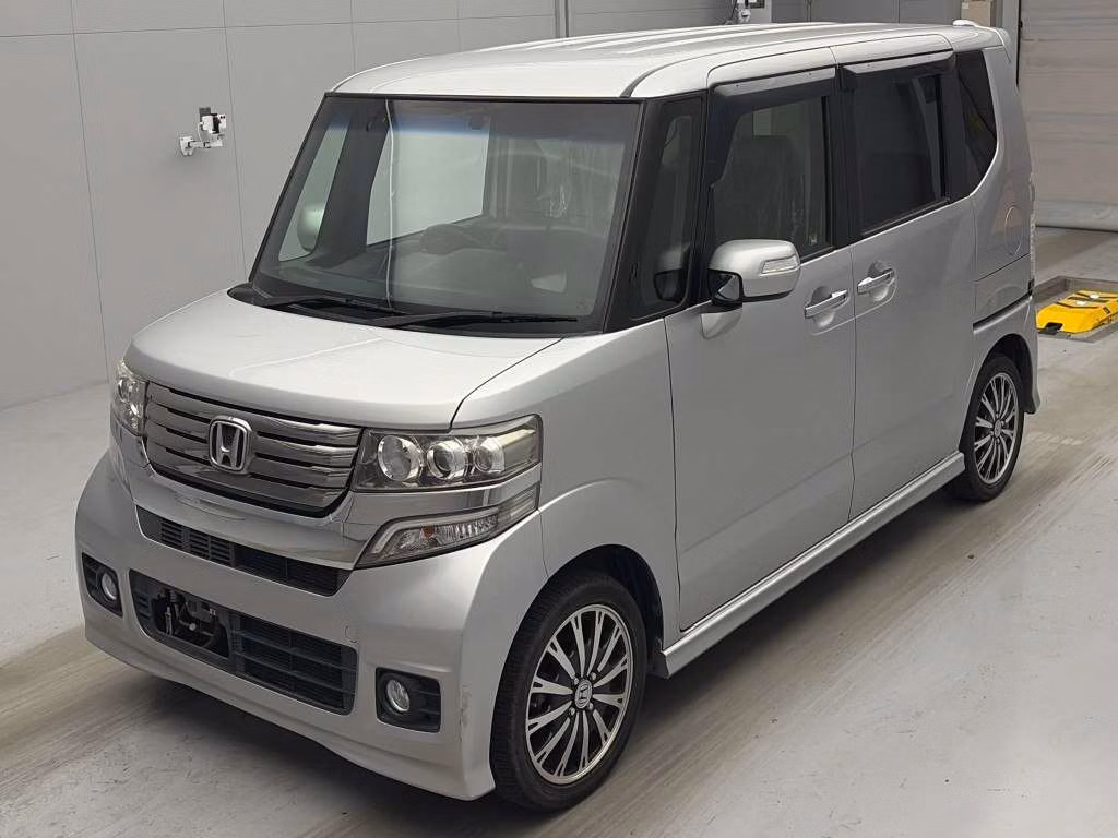 HONDA N-BOX