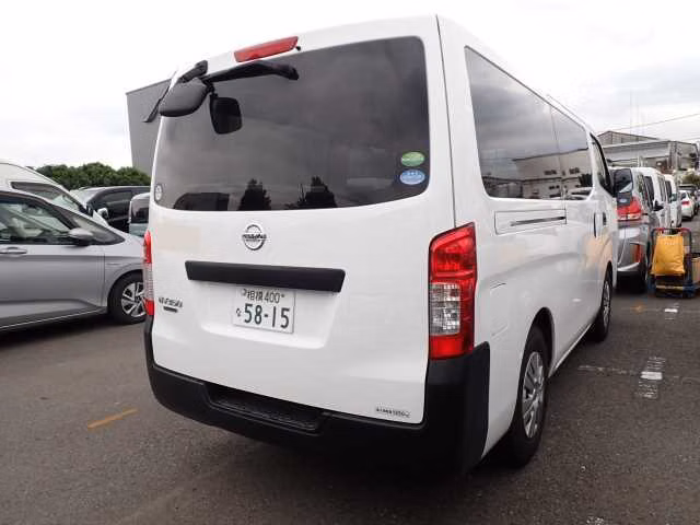 NISSAN NV350 CARAVAN