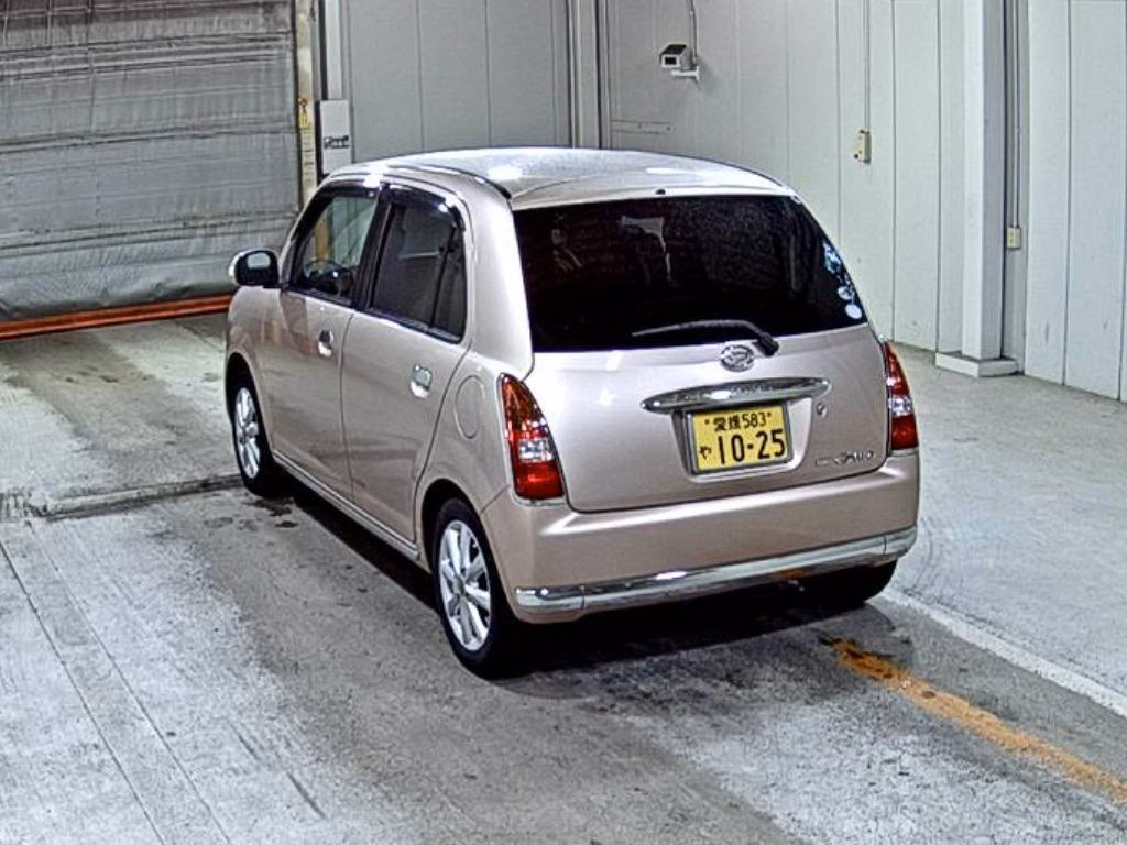 DAIHATSU MIRA GINO