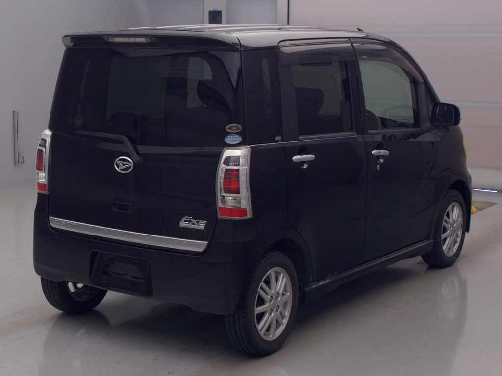 DAIHATSU TANTO EXE