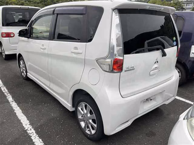 MITSUBISHI EK CUSTOM