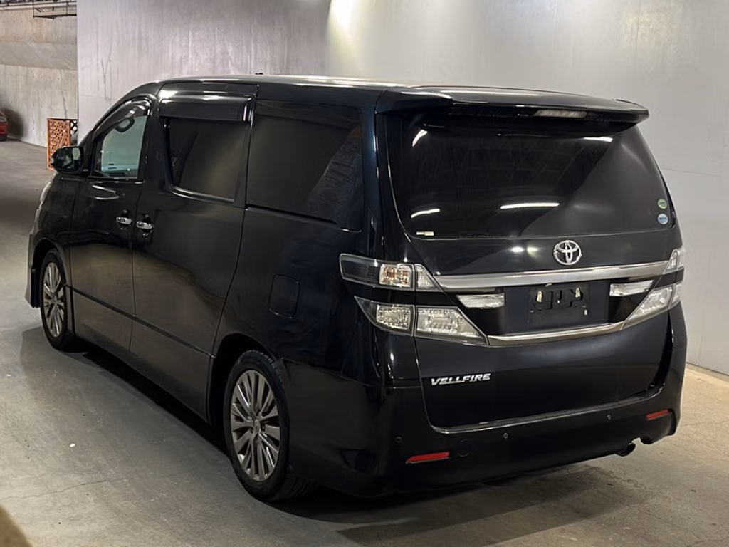 TOYOTA VELLFIRE