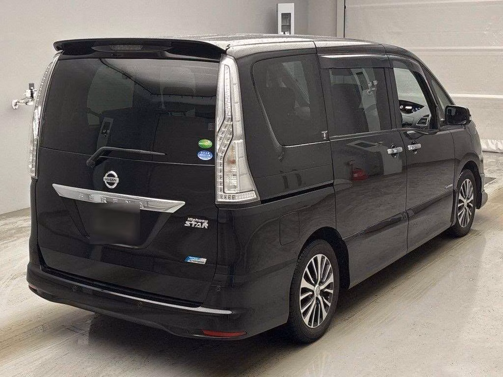 NISSAN SERENA